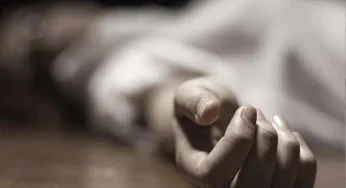 මහල් නිවාස සංකීර්ණයකින් පැන විදේශිකයෙක් සියදිවි හානි කරගනී !