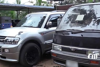 කළුතර හිටපු ප්‍රබල දේශපාලනඥයෙකුගේ සමීපතමයෙකු නීති විරෝධීව මෙරටට ගෙන්වූ කෝටි 3ක් වටිනා සුඛෝපභෝගී වාහන දෙකක් හමුවෙයි!