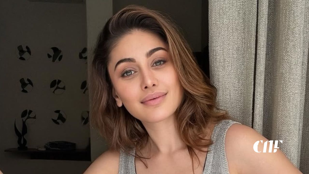 ඉන්දියානු සුරූපි නිළියක් හදිසියේ ජීවිතක්ෂයට!